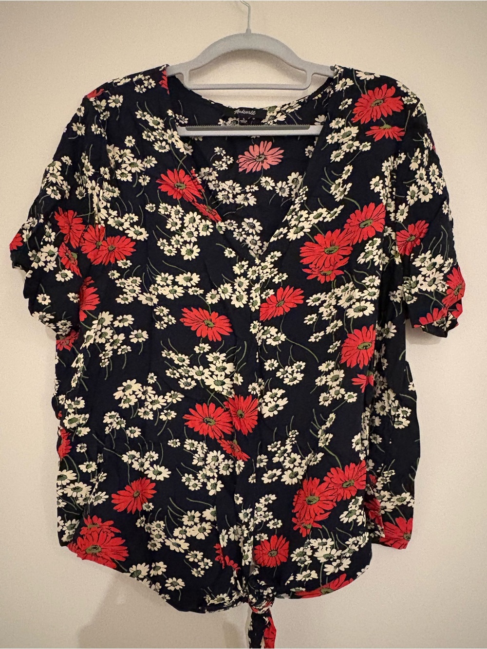 EUC Madewell Navy Floral Tie-Front Blouse with Red & Cream Flowers